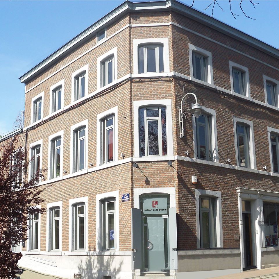 maison-de-la-poesie-d-amay-1